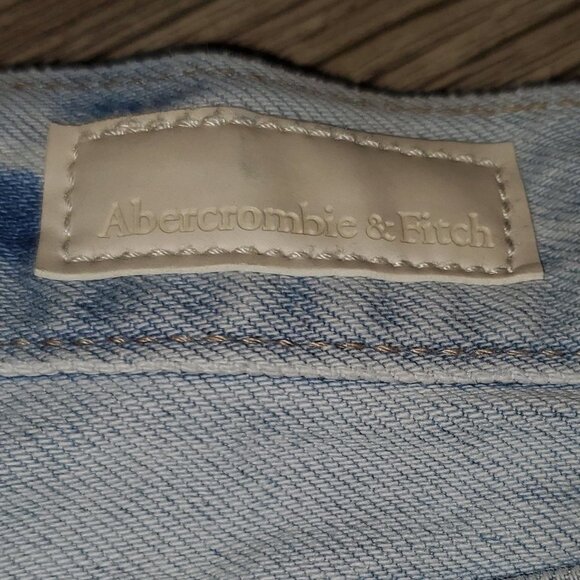 Abercrombie & Fitch High Rise Short Shorts 😍😍😍 - Picture 10 of 10